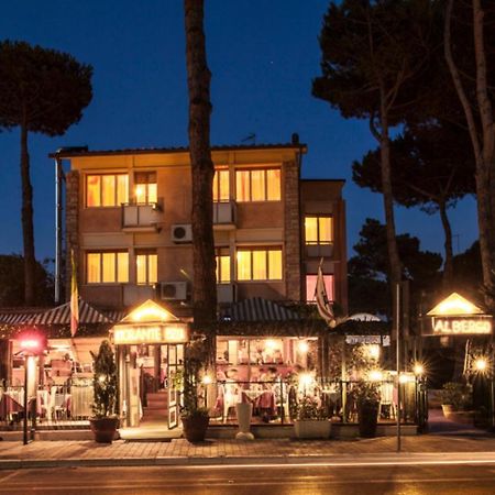 Hotel Il Cavaliere Nero Tirrenia Eksteriør billede