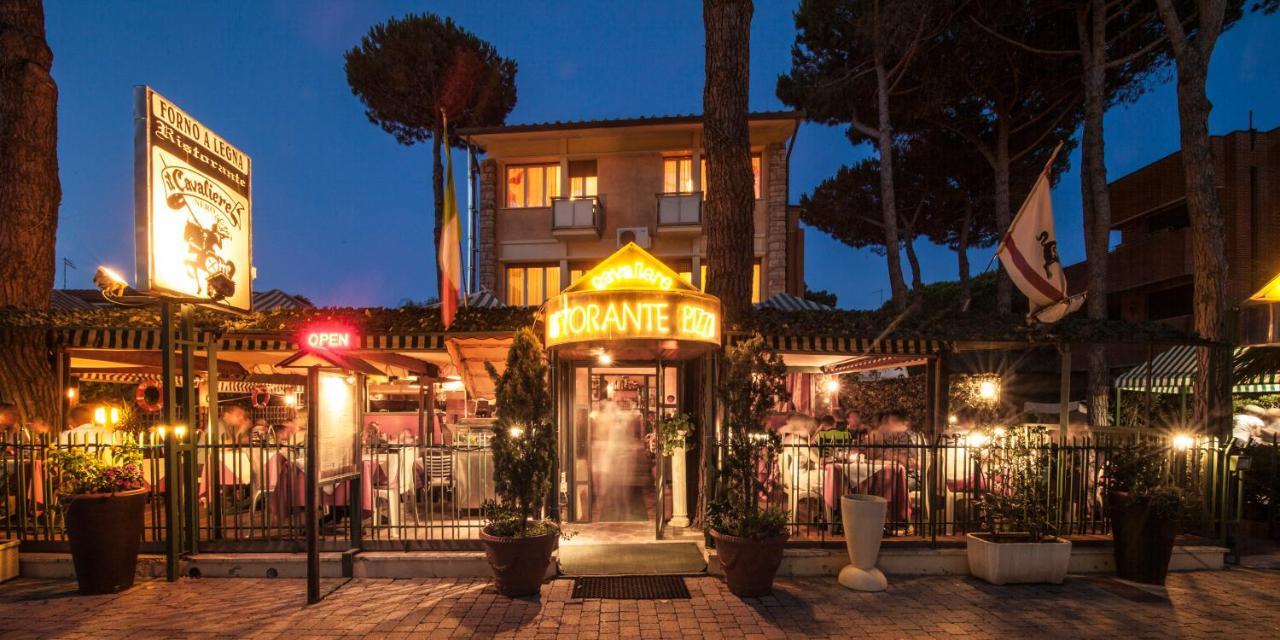 Hotel Il Cavaliere Nero Tirrenia Eksteriør billede
