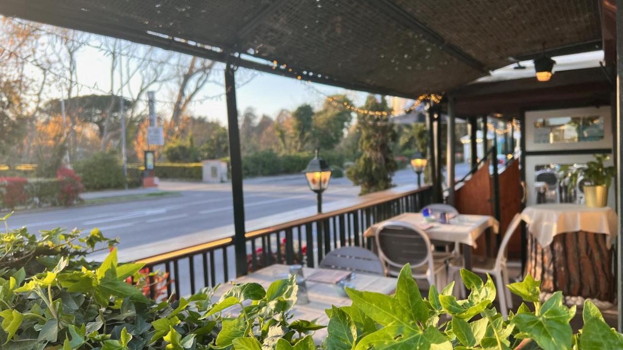 Hotel Il Cavaliere Nero Tirrenia Eksteriør billede
